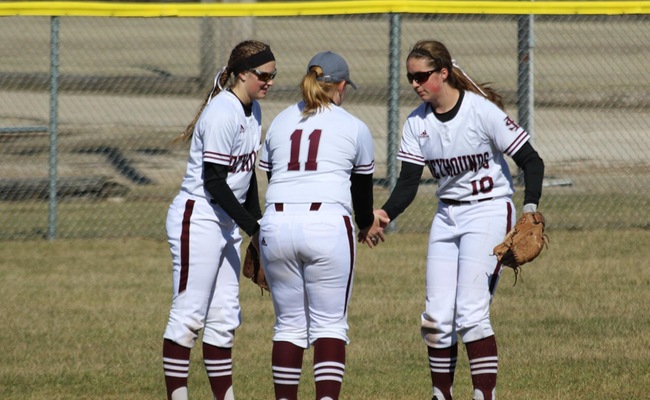 Crowder downs Greyhounds