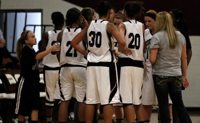 Women Fall to Hesston